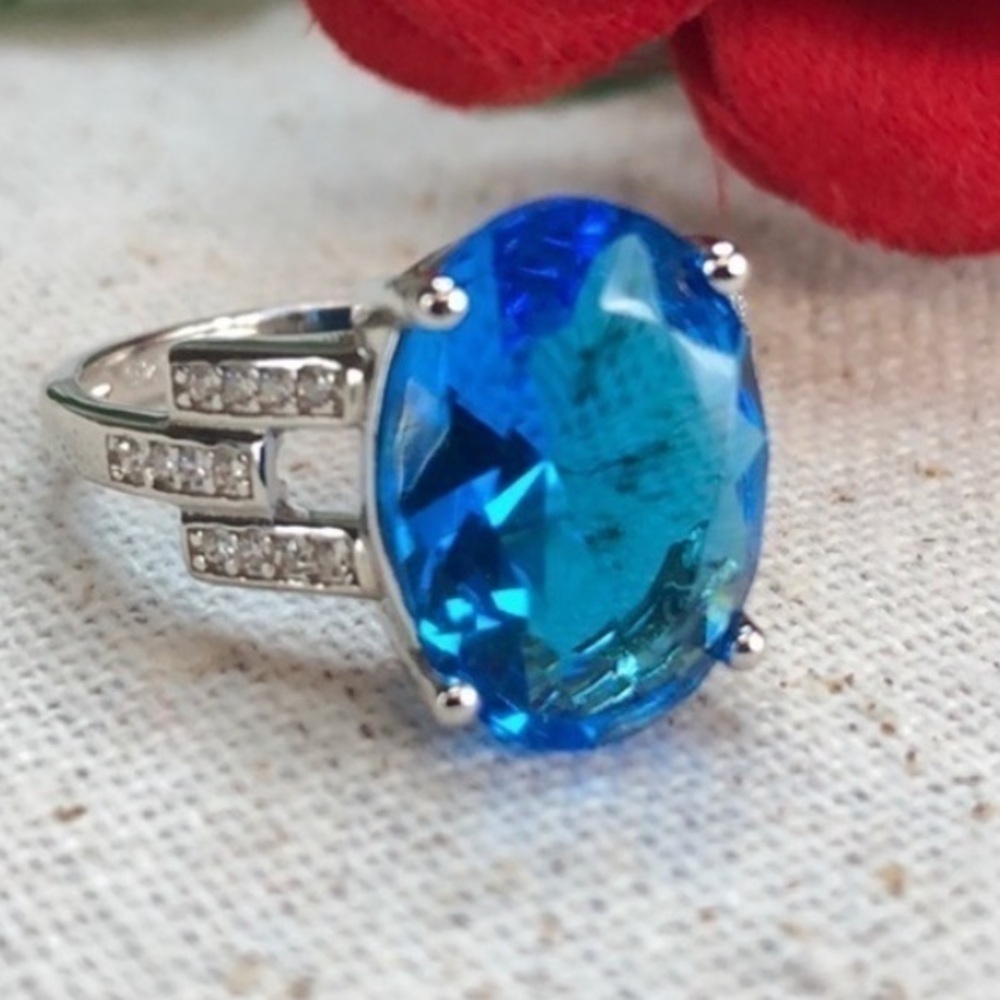 NEW SIM Blue Quartz & Diamond
Accents Sterling Silver 7